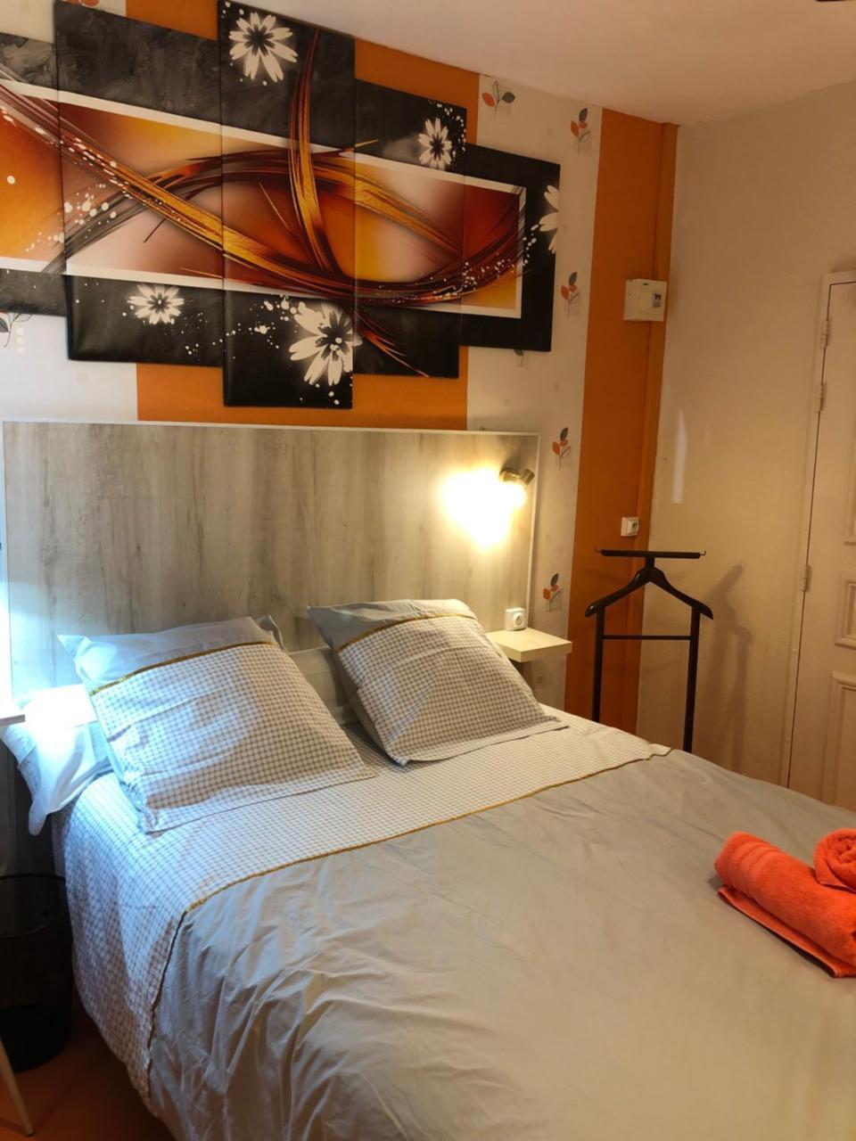 Hotel Des Remparts Villeneuve-sur-Lot Ngoại thất bức ảnh