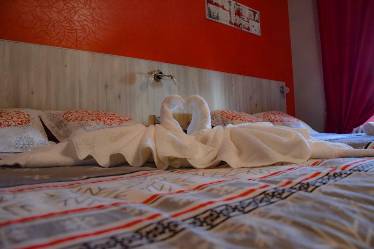 Hotel Des Remparts Villeneuve-sur-Lot Ngoại thất bức ảnh