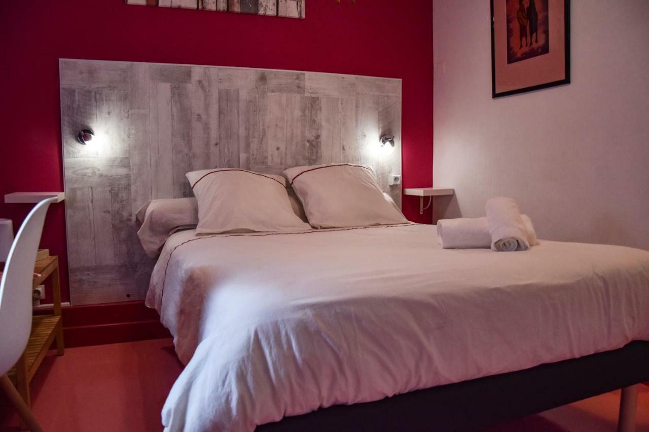 Hotel Des Remparts Villeneuve-sur-Lot Ngoại thất bức ảnh